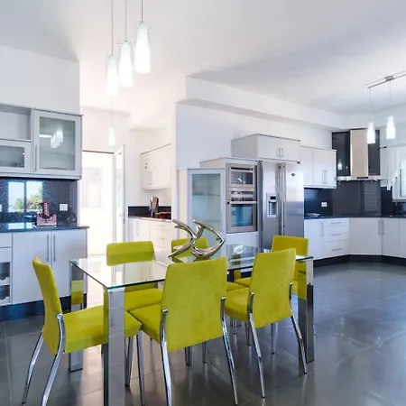 Guestready - Spacious With Sea Views Σπίτι διακοπών Caniço