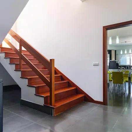 Guestready - Spacious With Sea Views بيت للعطل