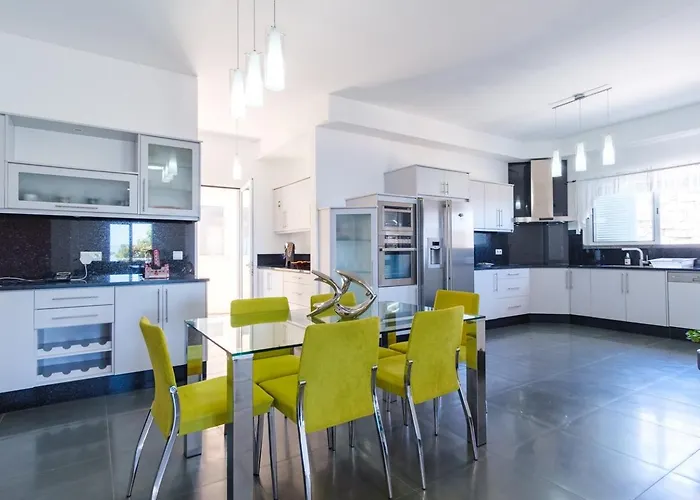 Guestready - Spacious With Sea Views Vakantiehuis Caniço