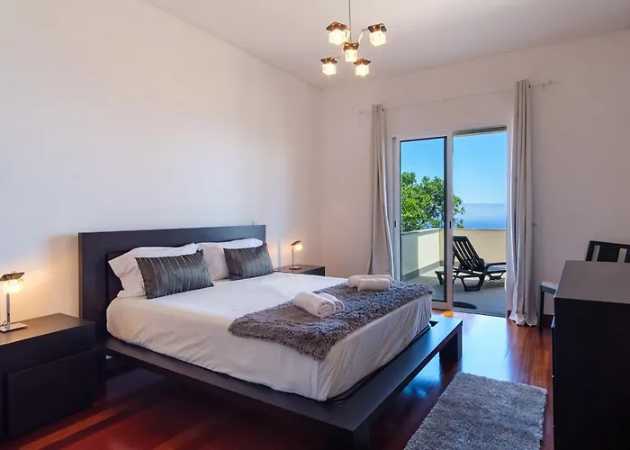 Guestready - Spacious With Sea Views *