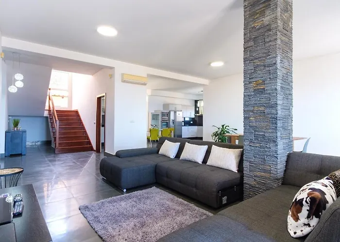 Guestready - Spacious With Sea Views Caniço